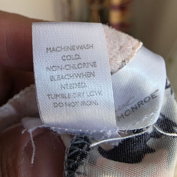 Marilyn Monroe And Target Floral and Burgundy Women's Camisole Sleepwear Medium - Picture 7 of 16